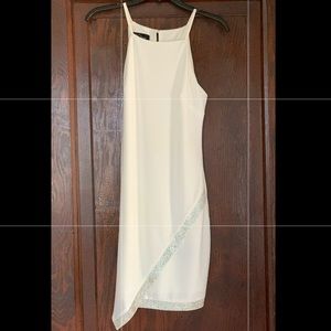 I’m selling my graduation dress. Only wore it once, no stains, and purely white